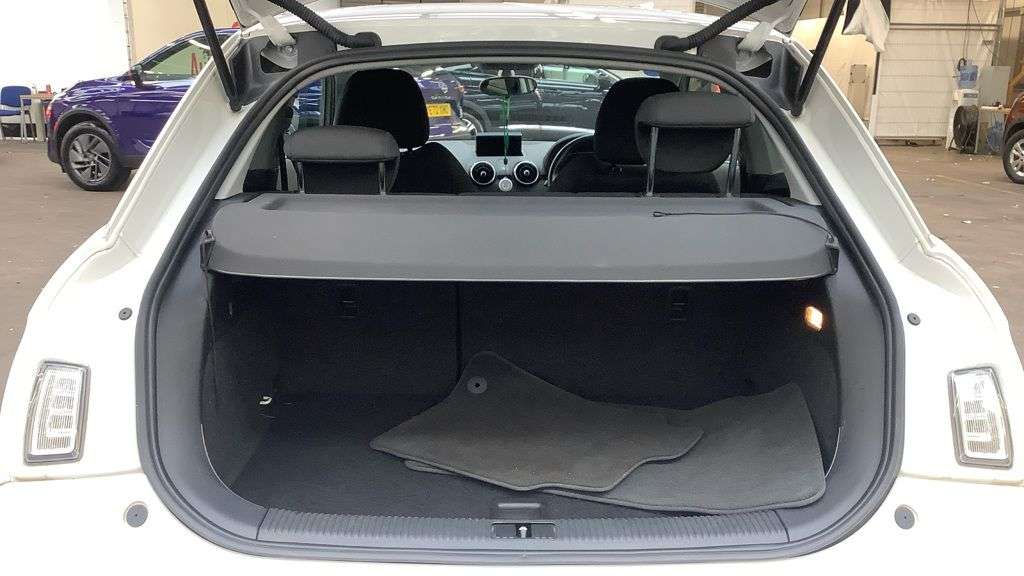 2016 AUDI A1 2016 AUDI A1