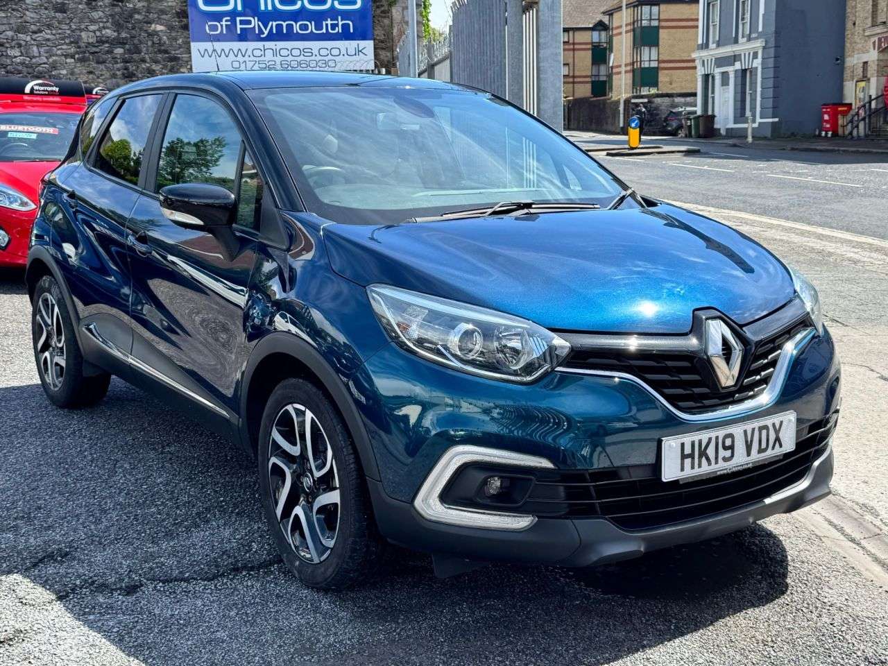 A 2019 RENAULT CAPTUR 1.5 dCi ENERGY Iconic SUV 5dr Diesel Manual Euro 6 (s/s) (90 ps) A 2019 RENAULT CAPTUR 1.5 dCi ENERGY Iconic SUV 5dr Diesel Manual Euro 6 (s/s) (90 ps)