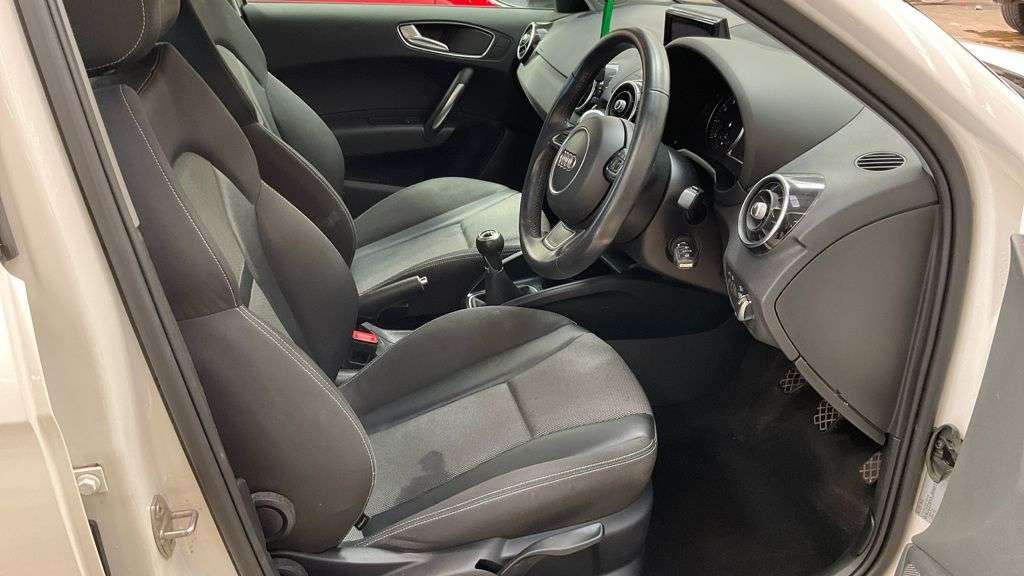 2018 AUDI A1 2018 AUDI A1