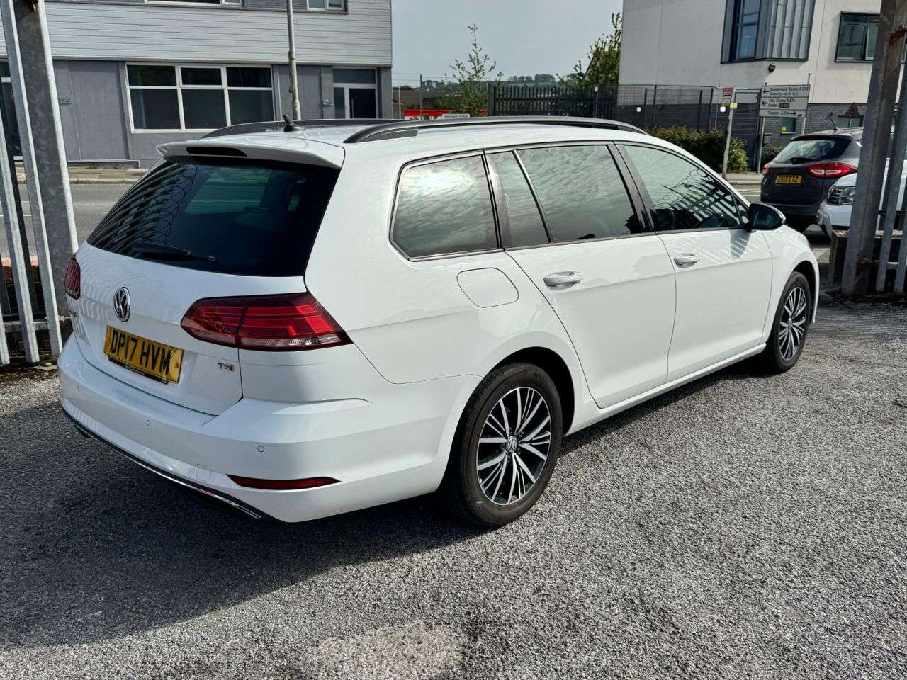 2017 VOLKSWAGEN GOLF 2017 VOLKSWAGEN GOLF