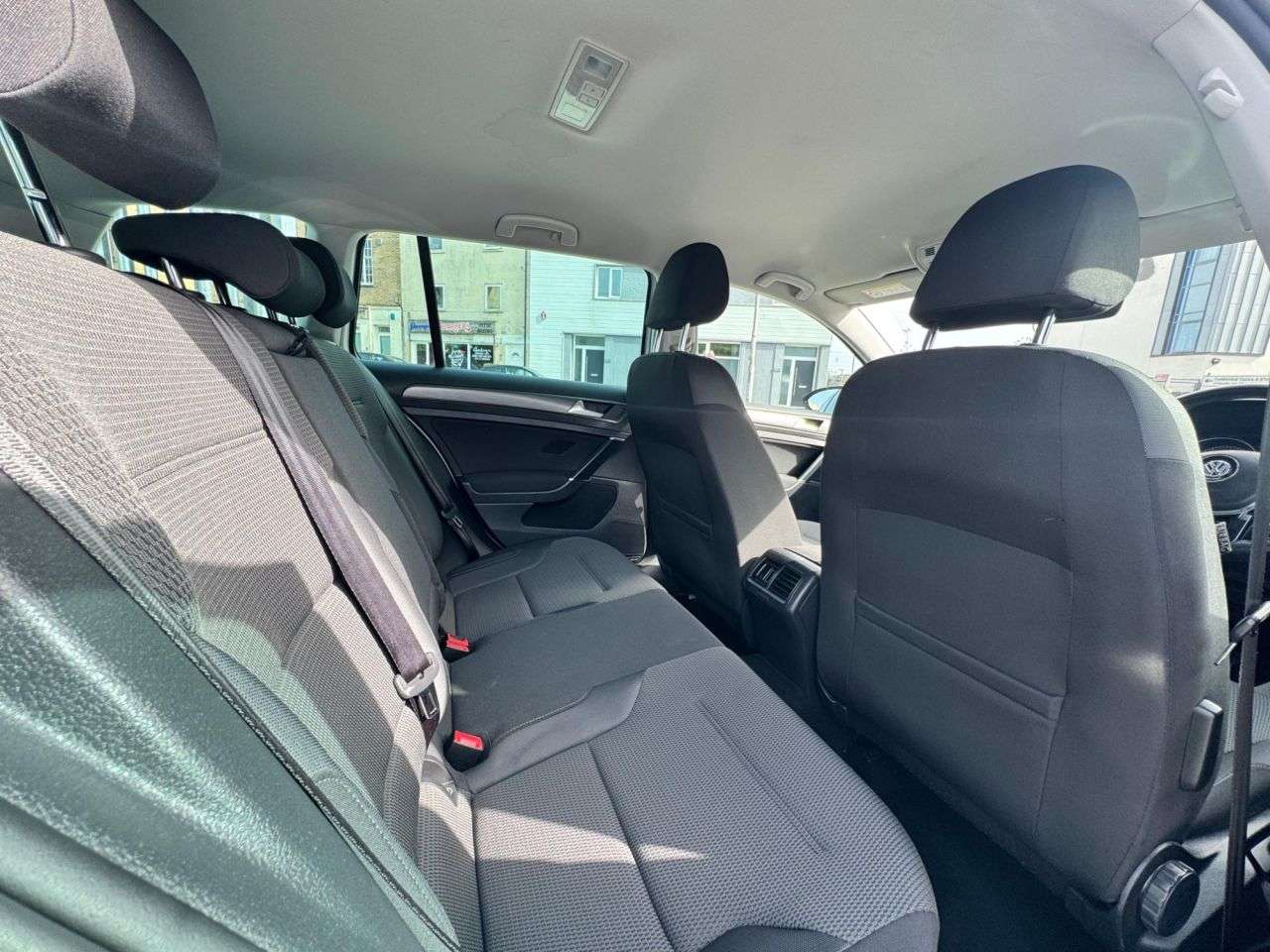 2017 VOLKSWAGEN GOLF 2017 VOLKSWAGEN GOLF