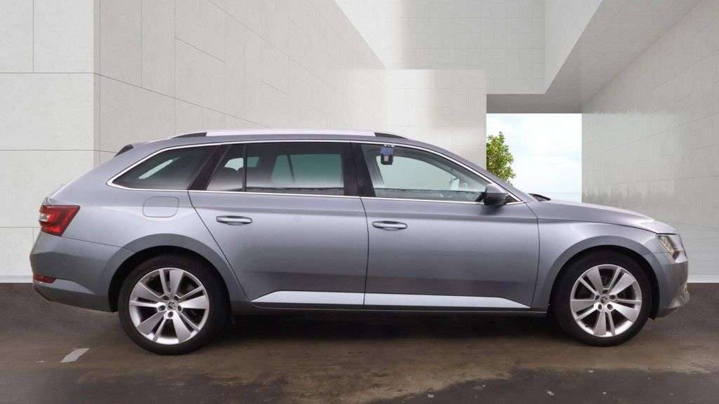 2016 SKODA SUPERB 2016 SKODA SUPERB