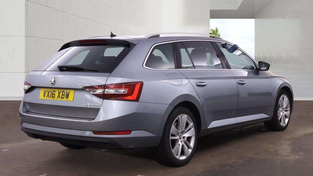 2016 SKODA SUPERB 2016 SKODA SUPERB