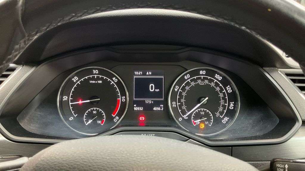 2016 SKODA SUPERB 2016 SKODA SUPERB