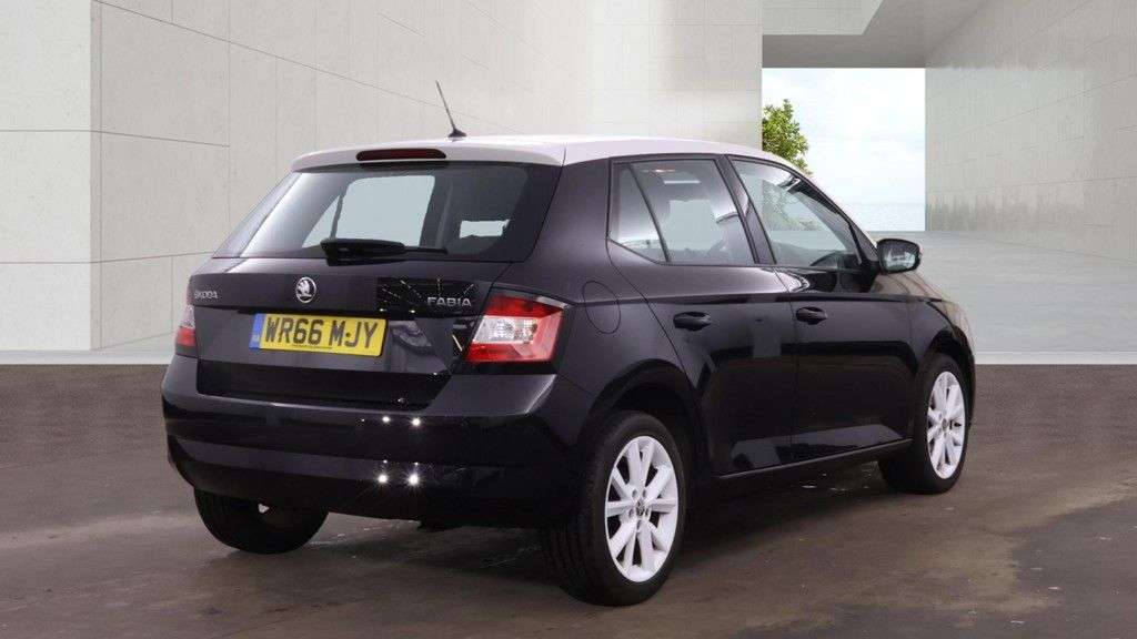 A 2016 SKODA FABIA 1.2 TSI Colour Edition Hatchback 5dr Petrol Manual Euro 6 (s/s) (90 ps) A 2016 SKODA FABIA 1.2 TSI Colour Edition Hatchback 5dr Petrol Manual Euro 6 (s/s) (90 ps)