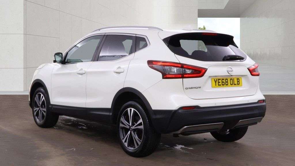 A 2018 NISSAN QASHQAI 1.2 DIG-T N-Connecta SUV 5dr Petrol Manual Euro 6 (s/s) (115 ps) A 2018 NISSAN QASHQAI 1.2 DIG-T N-Connecta SUV 5dr Petrol Manual Euro 6 (s/s) (115 ps)