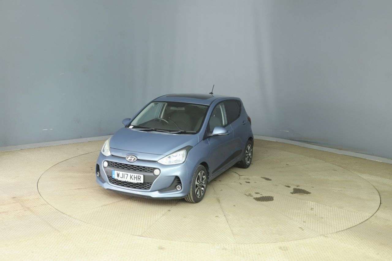A 2017 HYUNDAI I10 1.2 Premium SE Hatchback 5dr Petrol Manual Euro 6 (87 ps) A 2017 HYUNDAI I10 1.2 Premium SE Hatchback 5dr Petrol Manual Euro 6 (87 ps)