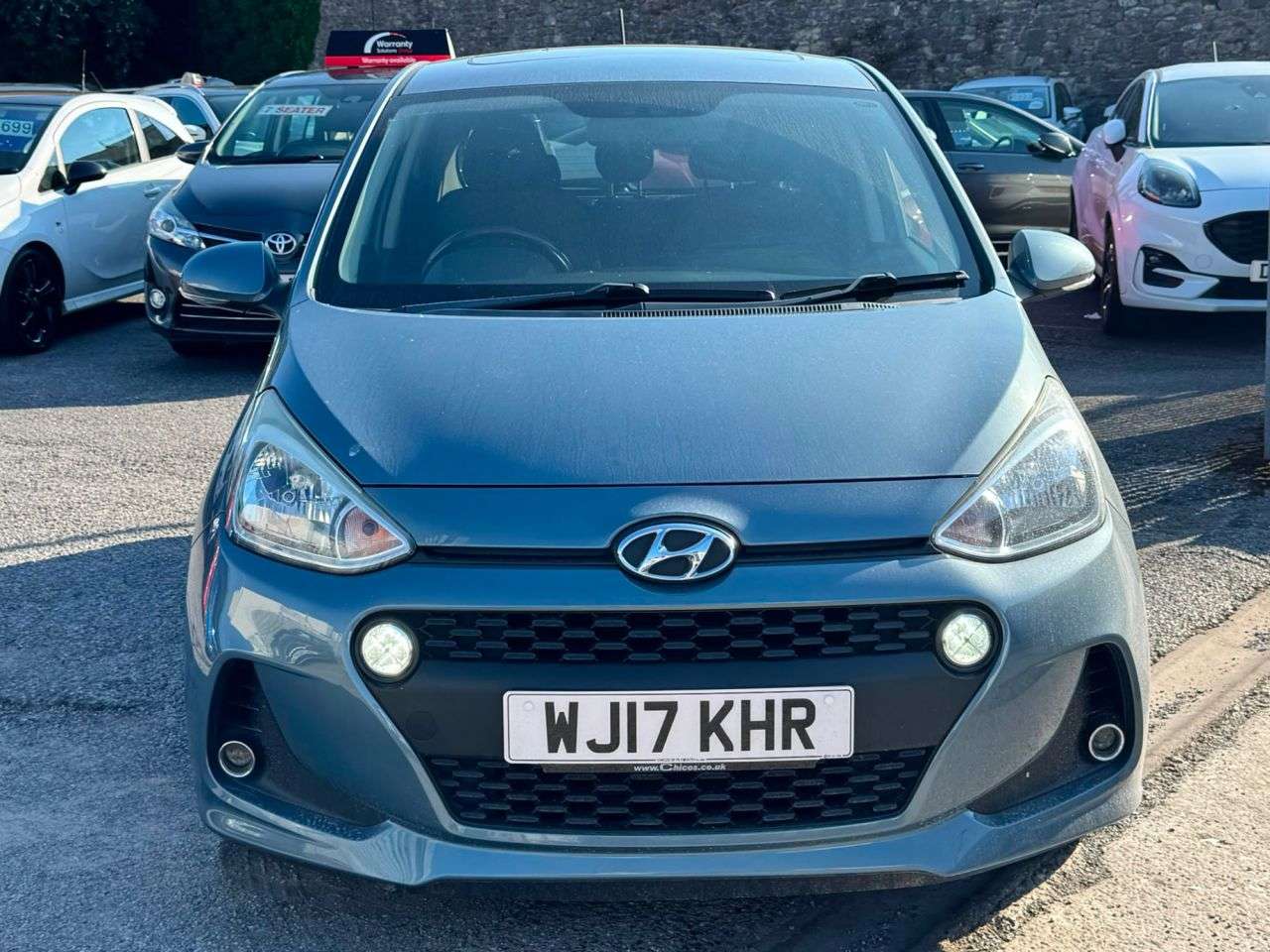 A 2017 HYUNDAI I10 1.2 Premium SE Hatchback 5dr Petrol Manual Euro 6 (87 ps) A 2017 HYUNDAI I10 1.2 Premium SE Hatchback 5dr Petrol Manual Euro 6 (87 ps)