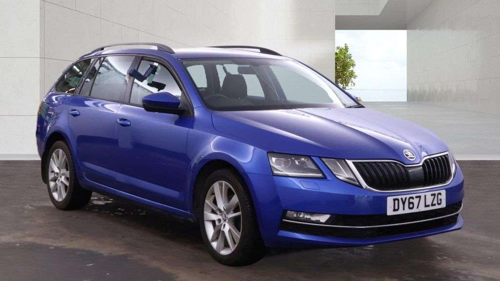 A 2017 SKODA OCTAVIA 1.4 TSI SE L Estate 5dr Petrol DSG Euro 6 (s/s) (150 ps) A 2017 SKODA OCTAVIA 1.4 TSI SE L Estate 5dr Petrol DSG Euro 6 (s/s) (150 ps)