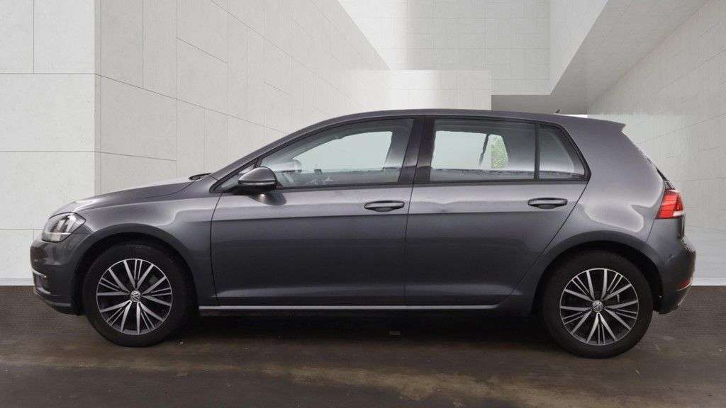 2017 VOLKSWAGEN GOLF 2017 VOLKSWAGEN GOLF