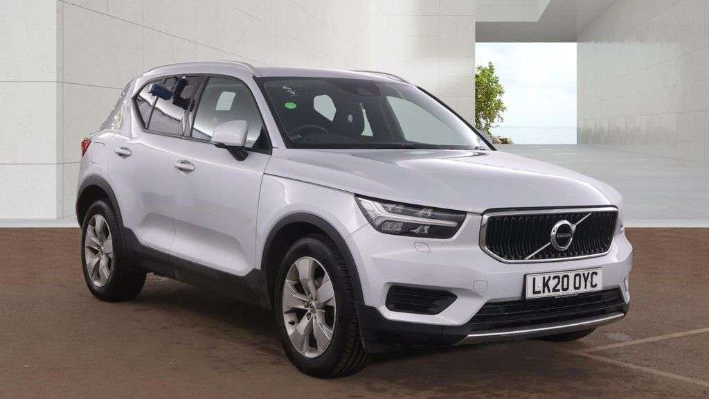 A 2020 VOLVO XC40 1.5 T3 Momentum SUV 5dr Petrol Manual Euro 6 (s/s) (163 ps) A 2020 VOLVO XC40 1.5 T3 Momentum SUV 5dr Petrol Manual Euro 6 (s/s) (163 ps)