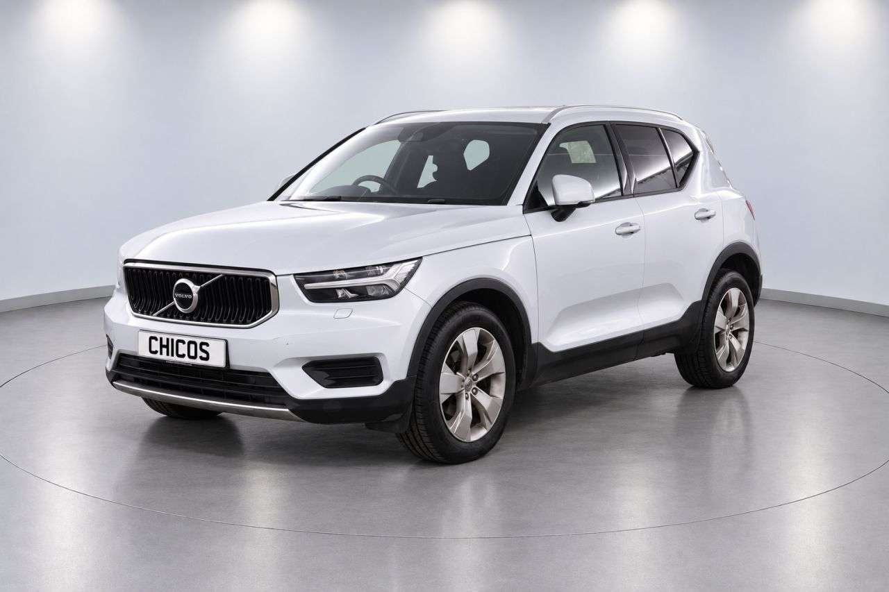 A 2020 VOLVO XC40 1.5 T3 Momentum SUV 5dr Petrol Manual Euro 6 (s/s) (163 ps) A 2020 VOLVO XC40 1.5 T3 Momentum SUV 5dr Petrol Manual Euro 6 (s/s) (163 ps)