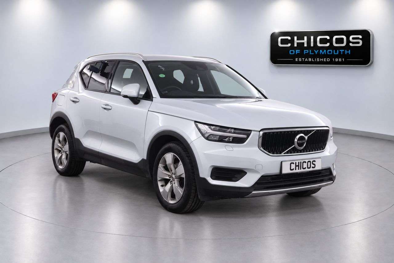A 2020 VOLVO XC40 1.5 T3 Momentum SUV 5dr Petrol Manual Euro 6 (s/s) (163 ps) A 2020 VOLVO XC40 1.5 T3 Momentum SUV 5dr Petrol Manual Euro 6 (s/s) (163 ps)