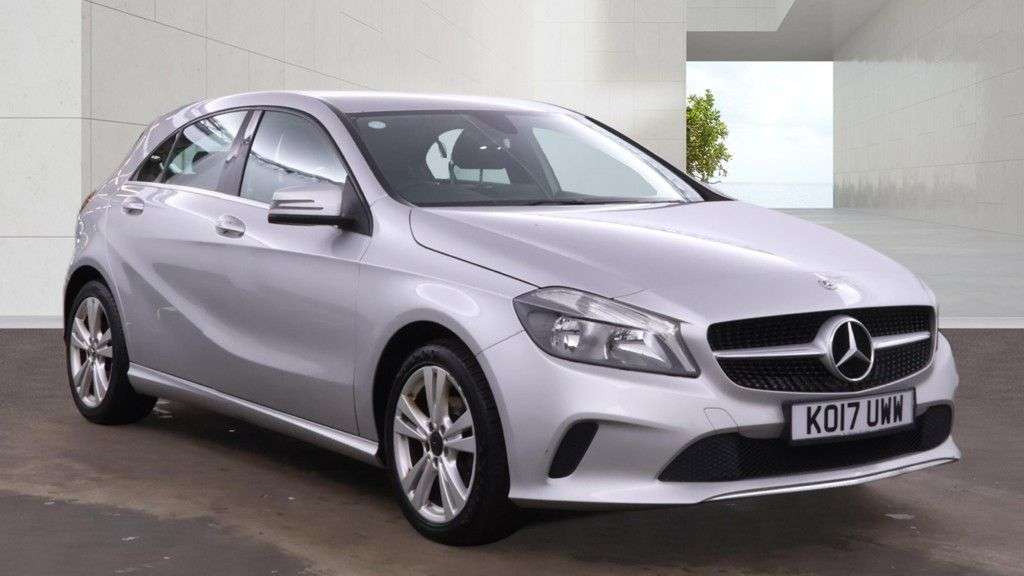 A 2017 MERCEDES-BENZ A CLASS 1.5 A180d Sport Hatchback 5dr Diesel 7G-DCT Euro 6 (s/s) (109 ps) A 2017 MERCEDES-BENZ A CLASS 1.5 A180d Sport Hatchback 5dr Diesel 7G-DCT Euro 6 (s/s) (109 ps)
