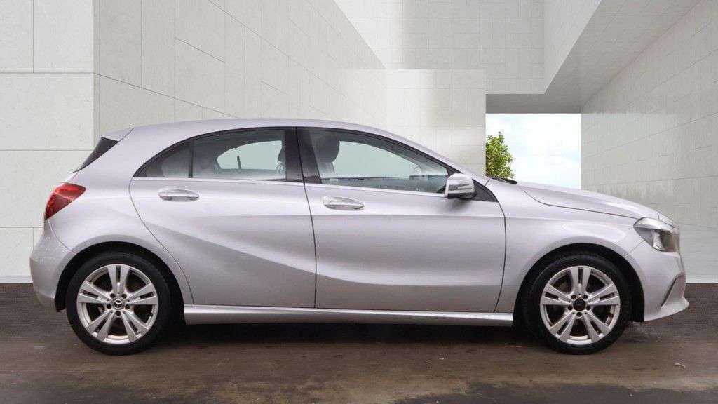 2017 MERCEDES-BENZ A CLASS 2017 MERCEDES-BENZ A CLASS