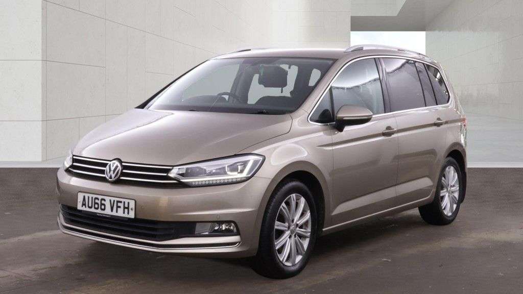 A 2016 VOLKSWAGEN TOURAN 2.0 TDI BlueMotion Tech SEL MPV 5dr Diesel Manual Euro 6 (s/s) (150 ps) A 2016 VOLKSWAGEN TOURAN 2.0 TDI BlueMotion Tech SEL MPV 5dr Diesel Manual Euro 6 (s/s) (150 ps)