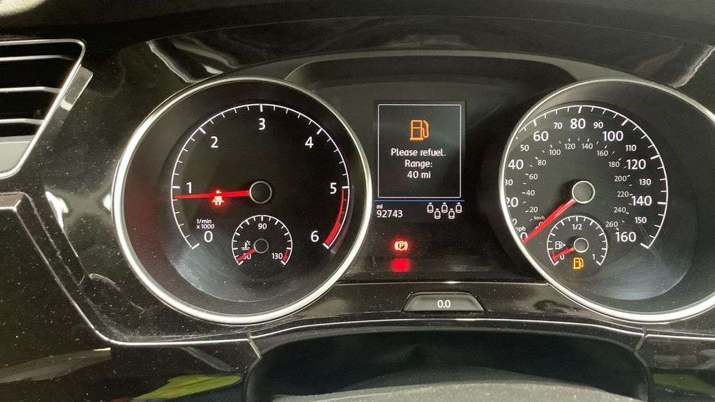 2016 VOLKSWAGEN TOURAN 2016 VOLKSWAGEN TOURAN