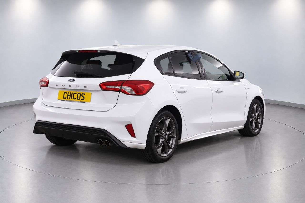 A 2019 FORD FOCUS 1.5 EcoBlue ST-Line Hatchback 5dr Diesel Manual Euro 6 (s/s) (120 ps) A 2019 FORD FOCUS 1.5 EcoBlue ST-Line Hatchback 5dr Diesel Manual Euro 6 (s/s) (120 ps)