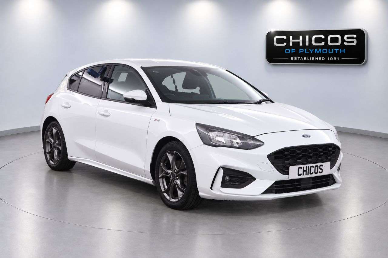 A 2019 FORD FOCUS 1.5 EcoBlue ST-Line Hatchback 5dr Diesel Manual Euro 6 (s/s) (120 ps) A 2019 FORD FOCUS 1.5 EcoBlue ST-Line Hatchback 5dr Diesel Manual Euro 6 (s/s) (120 ps)
