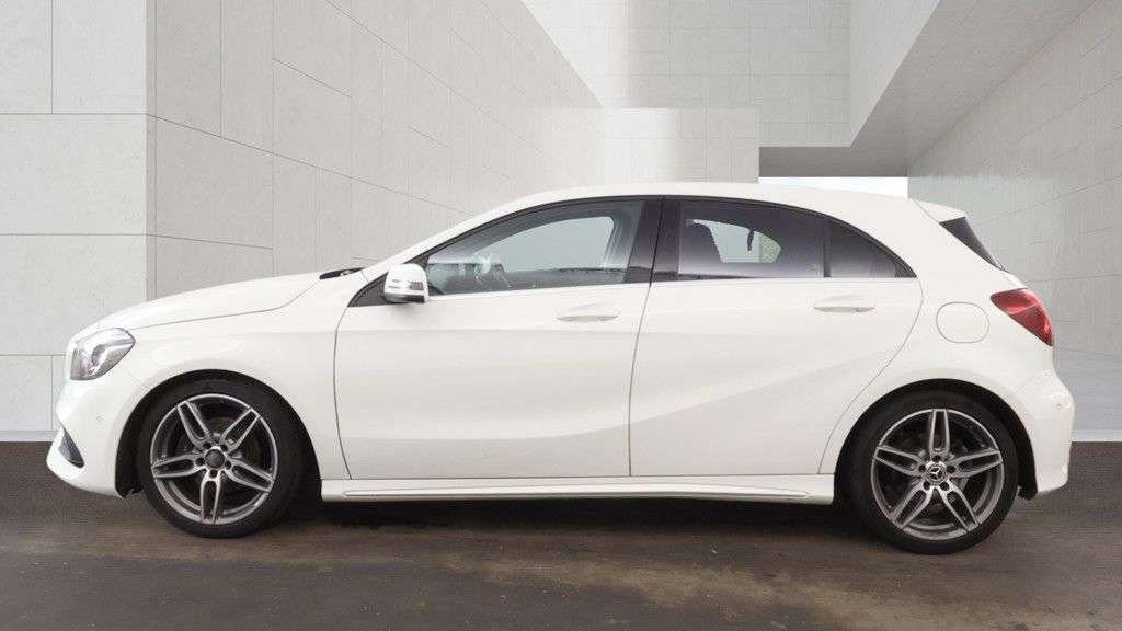 2017 MERCEDES-BENZ A CLASS 2017 MERCEDES-BENZ A CLASS