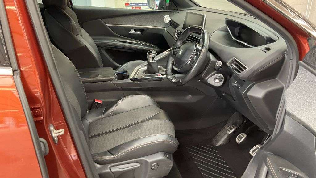 2017 PEUGEOT 3008 2017 PEUGEOT 3008