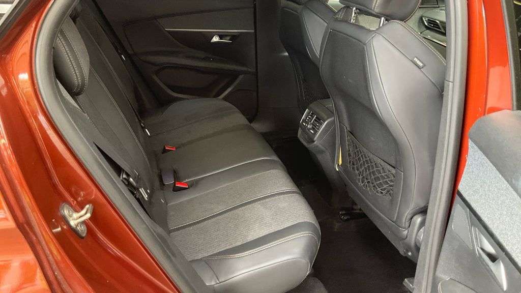 2017 PEUGEOT 3008 2017 PEUGEOT 3008