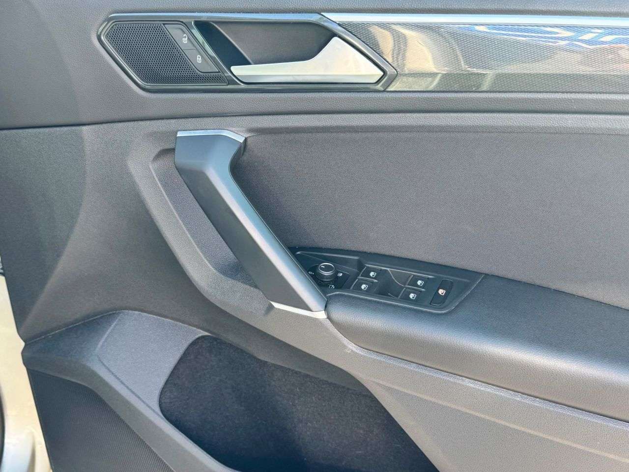 2018 VOLKSWAGEN TIGUAN 2018 VOLKSWAGEN TIGUAN