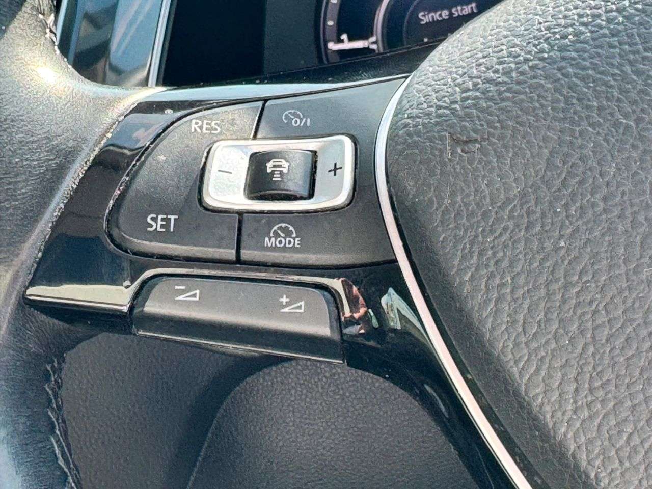 2018 VOLKSWAGEN TIGUAN 2018 VOLKSWAGEN TIGUAN