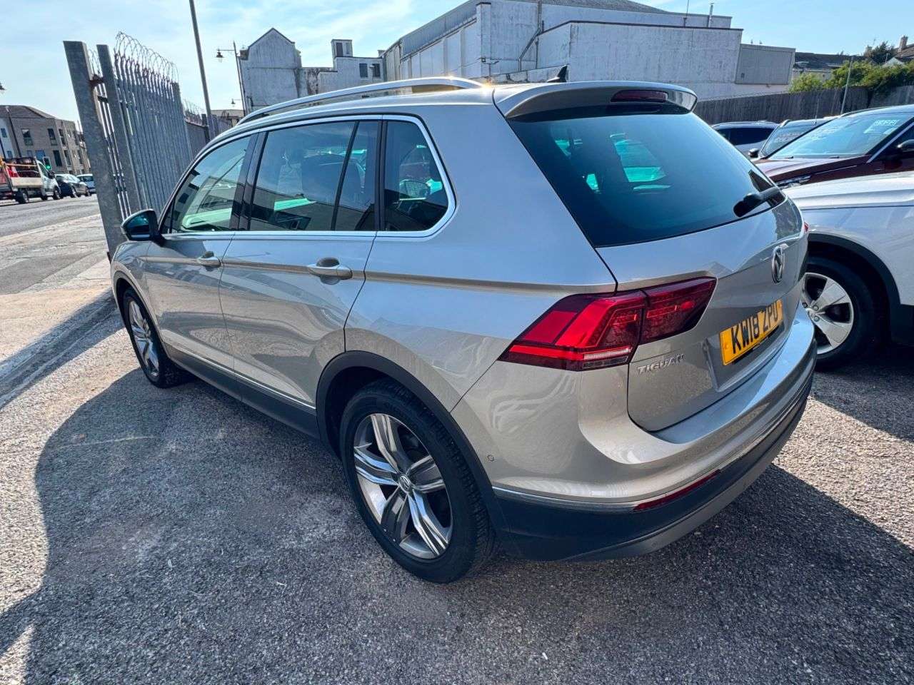 2018 VOLKSWAGEN TIGUAN 2018 VOLKSWAGEN TIGUAN