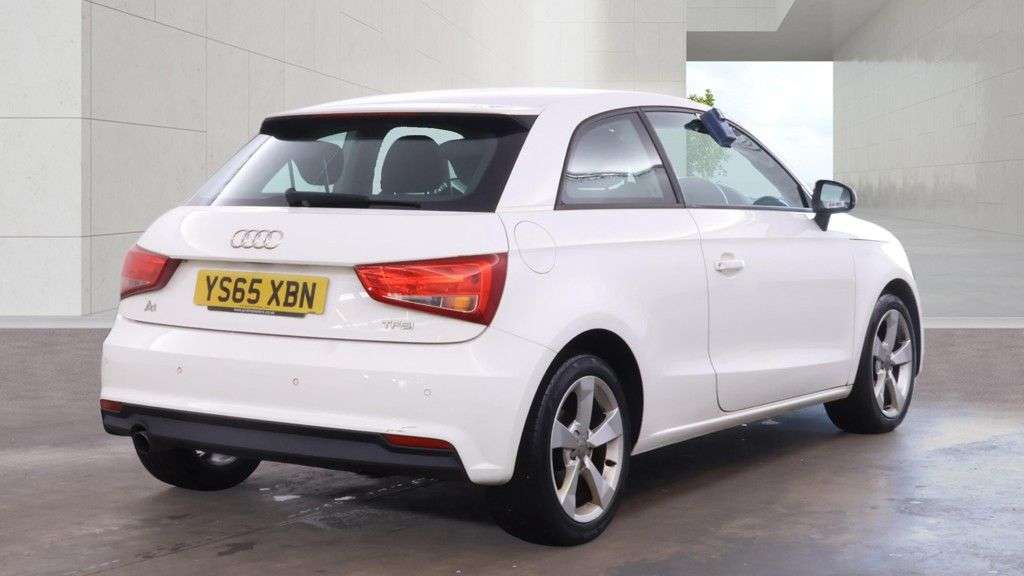 2015 AUDI A1 2015 AUDI A1