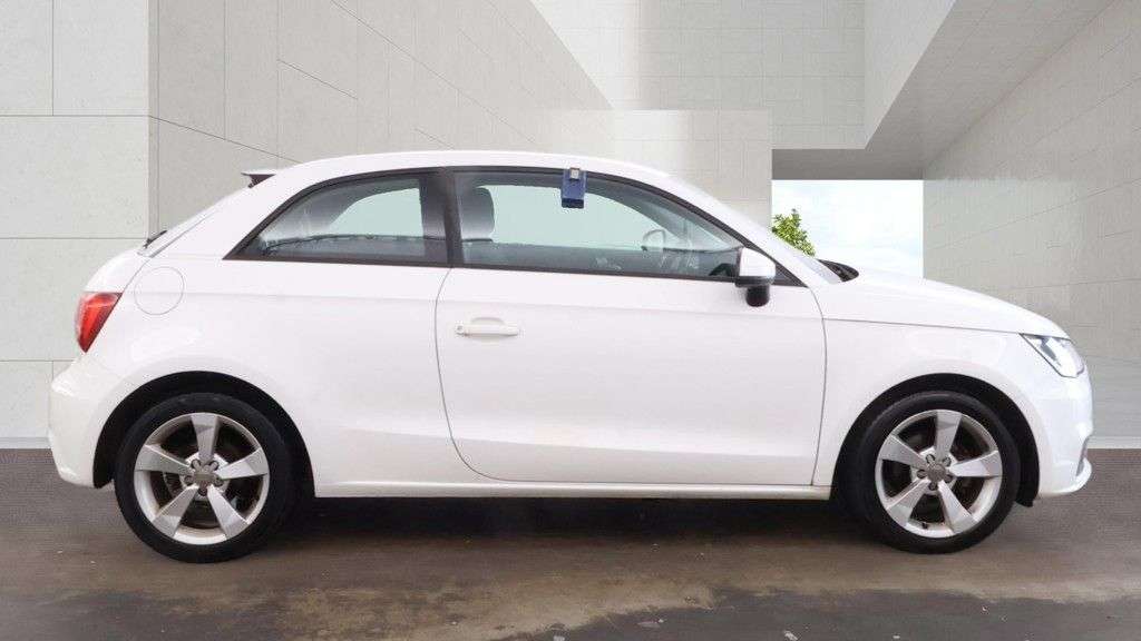 2015 AUDI A1 2015 AUDI A1