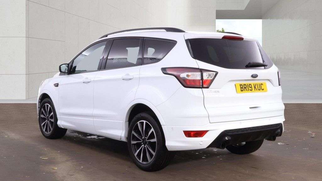 A 2019 FORD KUGA 1.5 TDCi ST-Line SUV 5dr Diesel Manual Euro 6 (s/s) (120 ps) A 2019 FORD KUGA 1.5 TDCi ST-Line SUV 5dr Diesel Manual Euro 6 (s/s) (120 ps)
