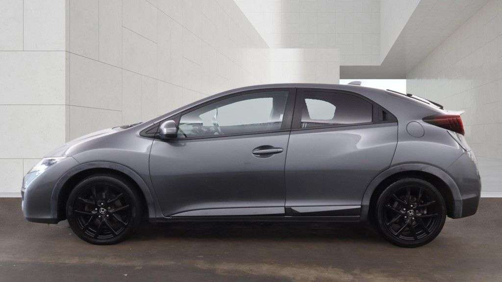 A 2016 HONDA CIVIC 1.6 i-DTEC Sport Hatchback 5dr Diesel Manual Euro 5 (s/s) (120 ps) A 2016 HONDA CIVIC 1.6 i-DTEC Sport Hatchback 5dr Diesel Manual Euro 5 (s/s) (120 ps)