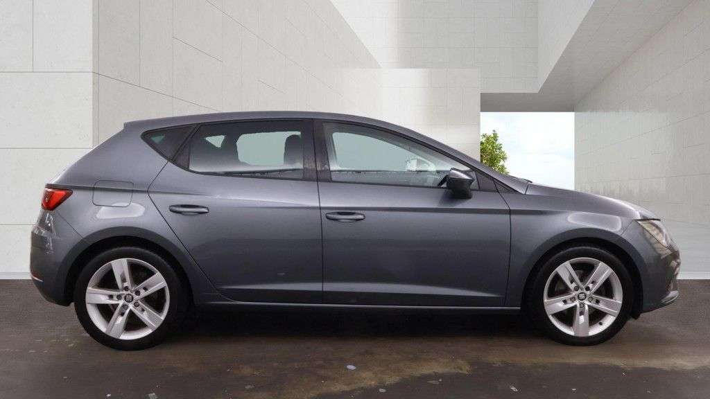 A 2017 SEAT LEON 1.4 EcoTSI FR Technology Hatchback 5dr Petrol Manual Euro 6 (s/s) (150 ps) A 2017 SEAT LEON 1.4 EcoTSI FR Technology Hatchback 5dr Petrol Manual Euro 6 (s/s) (150 ps)