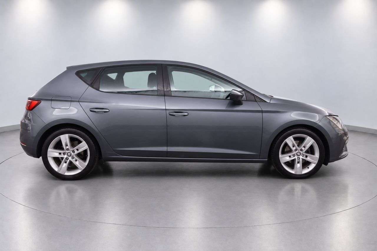 A 2017 SEAT LEON 1.4 EcoTSI FR Technology Hatchback 5dr Petrol Manual Euro 6 (s/s) (150 ps) A 2017 SEAT LEON 1.4 EcoTSI FR Technology Hatchback 5dr Petrol Manual Euro 6 (s/s) (150 ps)
