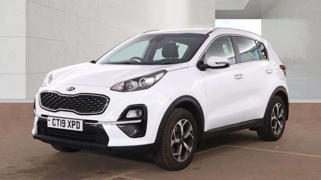 A 2019 KIA SPORTAGE 1.6 GDi 2 SUV 5dr Petrol Manual Euro 6 (s/s) (130 bhp) A 2019 KIA SPORTAGE 1.6 GDi 2 SUV 5dr Petrol Manual Euro 6 (s/s) (130 bhp)