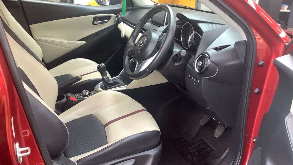 2016 MAZDA MAZDA2 2016 MAZDA MAZDA2