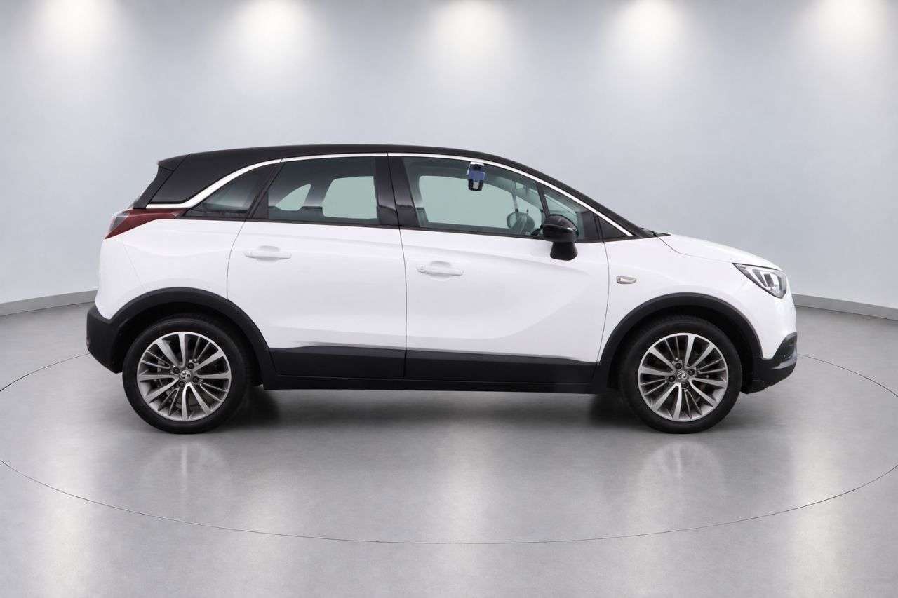 A 2020 VAUXHALL CROSSLAND X 1.2 Griffin SUV 5dr Petrol Manual Euro 6 (s/s) (83 ps) A 2020 VAUXHALL CROSSLAND X 1.2 Griffin SUV 5dr Petrol Manual Euro 6 (s/s) (83 ps)