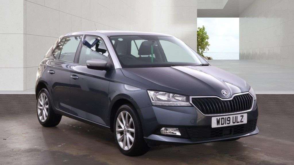 A 2019 SKODA FABIA 1.0 TSI Colour Edition Hatchback 5dr Petrol Manual Euro 6 (s/s) (95 ps) A 2019 SKODA FABIA 1.0 TSI Colour Edition Hatchback 5dr Petrol Manual Euro 6 (s/s) (95 ps)