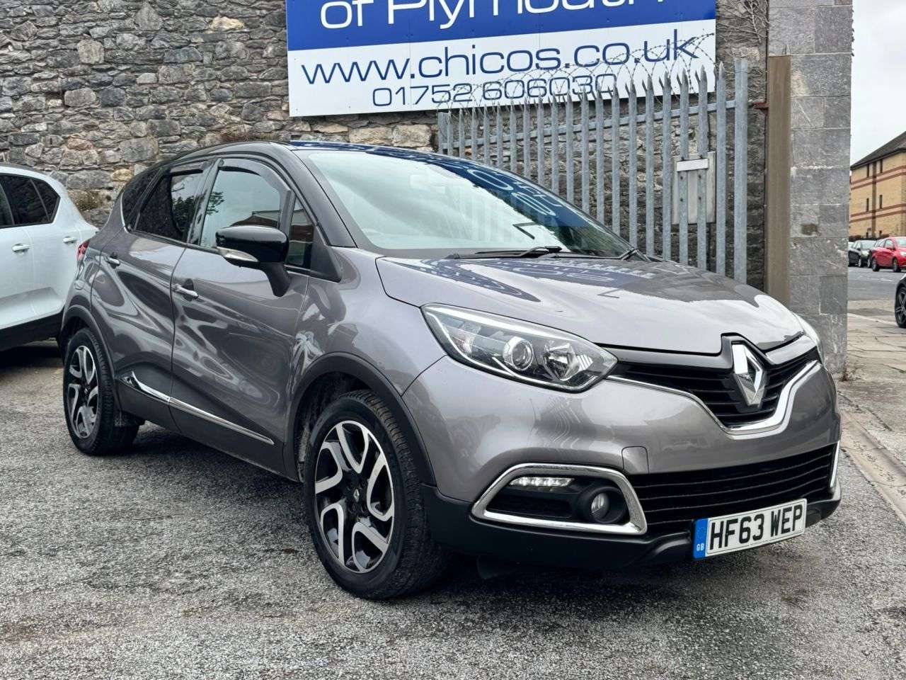 A 2013 RENAULT CAPTUR DIESEL HATCHBACK ENERGY Dynamique S Media NAv A 2013 RENAULT CAPTUR DIESEL HATCHBACK ENERGY Dynamique S Media NAv