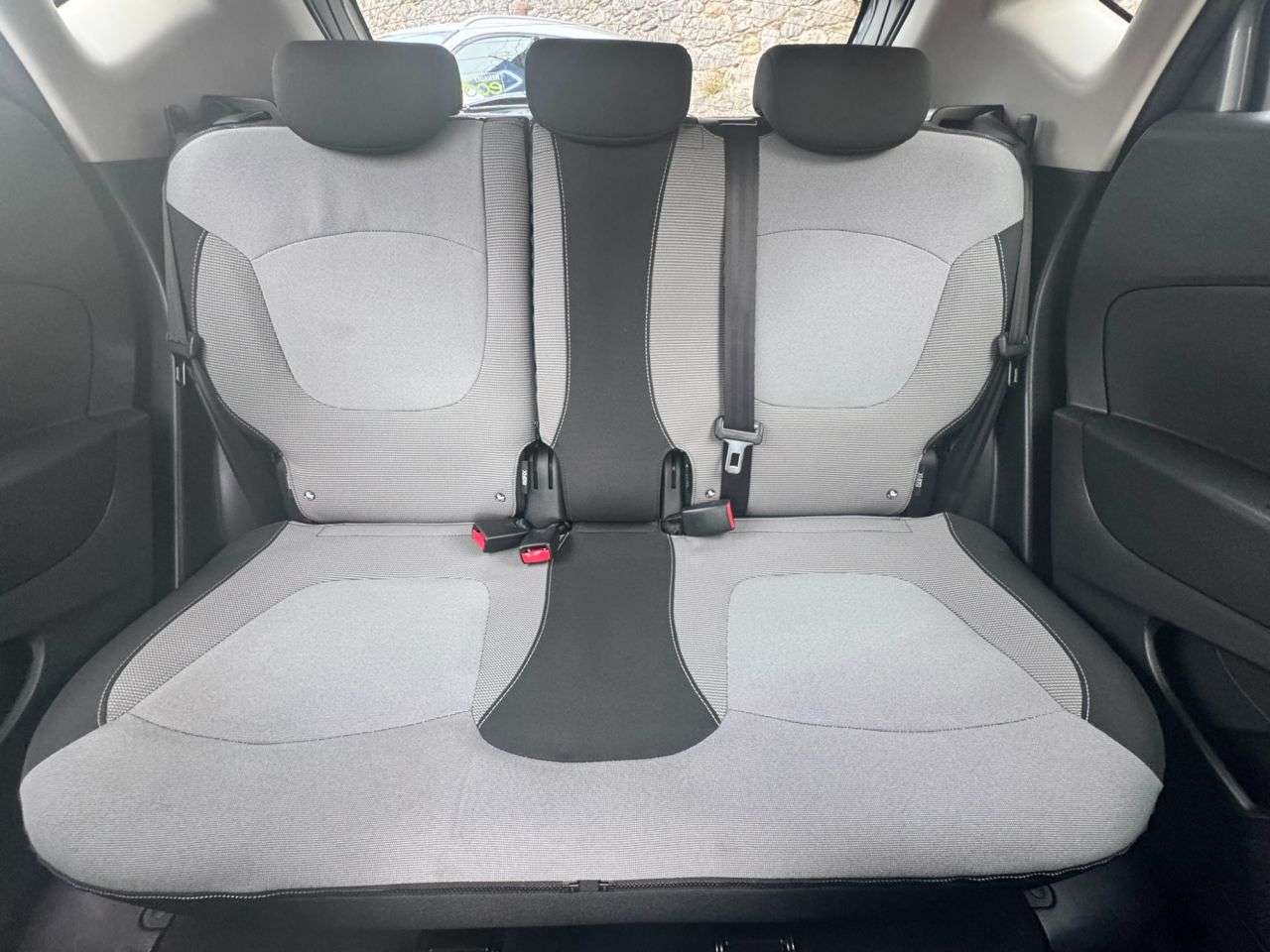 2013 RENAULT CAPTUR DIESEL HATCHBACK 2013 RENAULT CAPTUR DIESEL HATCHBACK