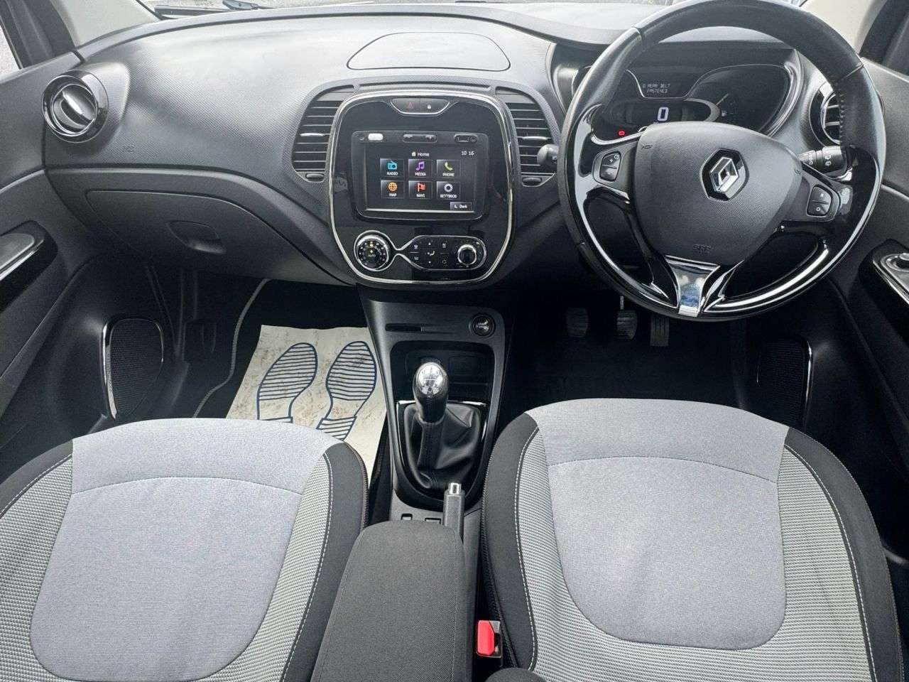 2013 RENAULT CAPTUR DIESEL HATCHBACK 2013 RENAULT CAPTUR DIESEL HATCHBACK