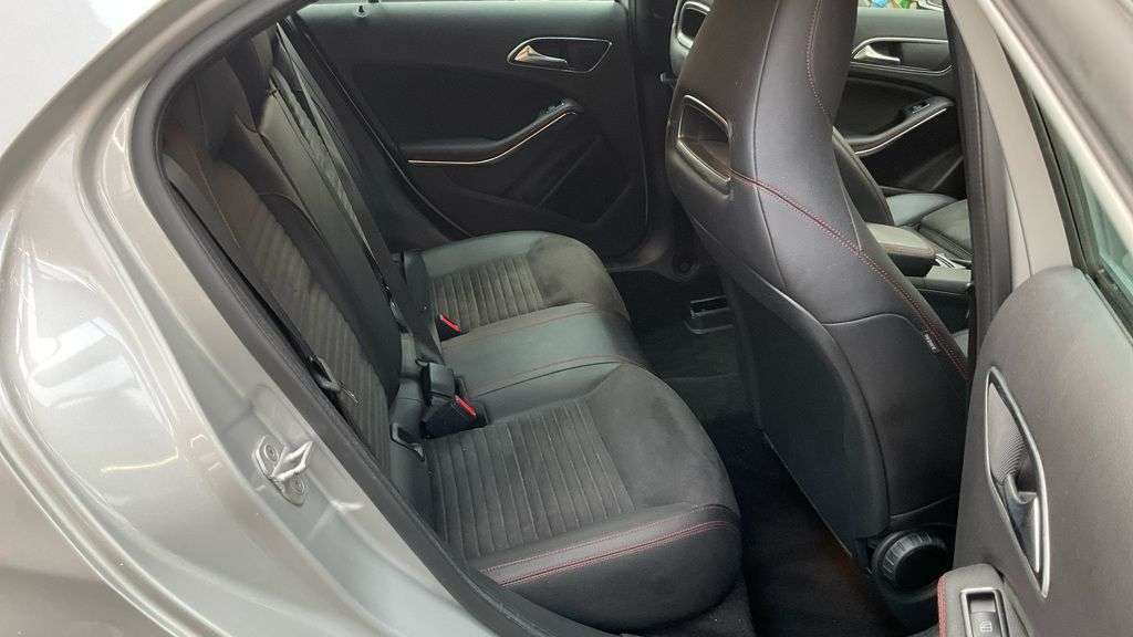 2018 MERCEDES-BENZ A CLASS 2018 MERCEDES-BENZ A CLASS