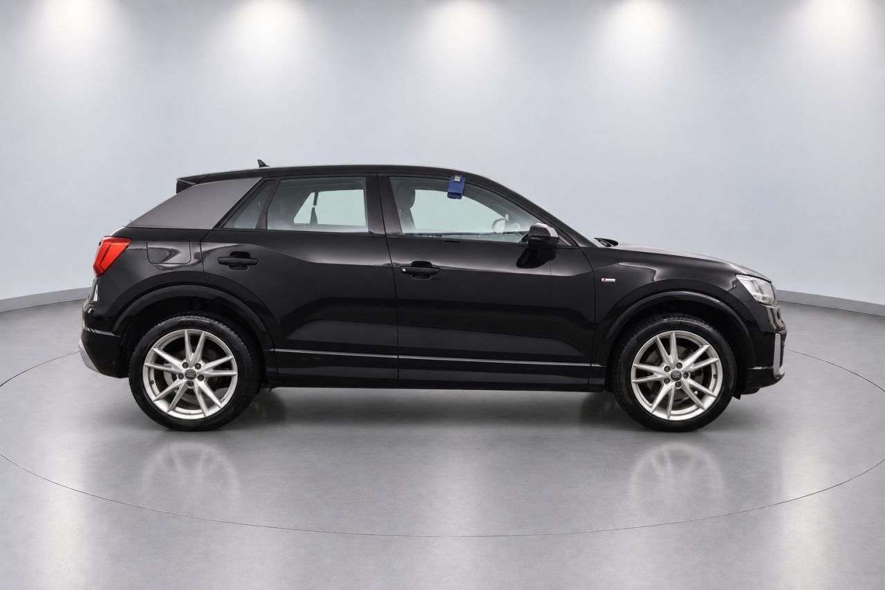 2018 AUDI Q2 2018 AUDI Q2