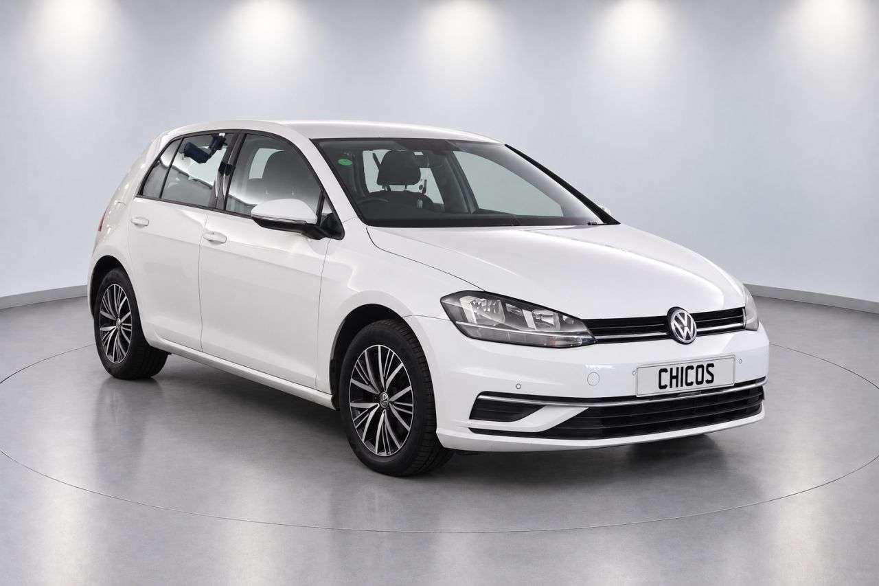A 2017 VOLKSWAGEN GOLF 1.4 TSI SE Hatchback 5dr Petrol DSG Euro 6 (s/s) (125 ps) A 2017 VOLKSWAGEN GOLF 1.4 TSI SE Hatchback 5dr Petrol DSG Euro 6 (s/s) (125 ps)