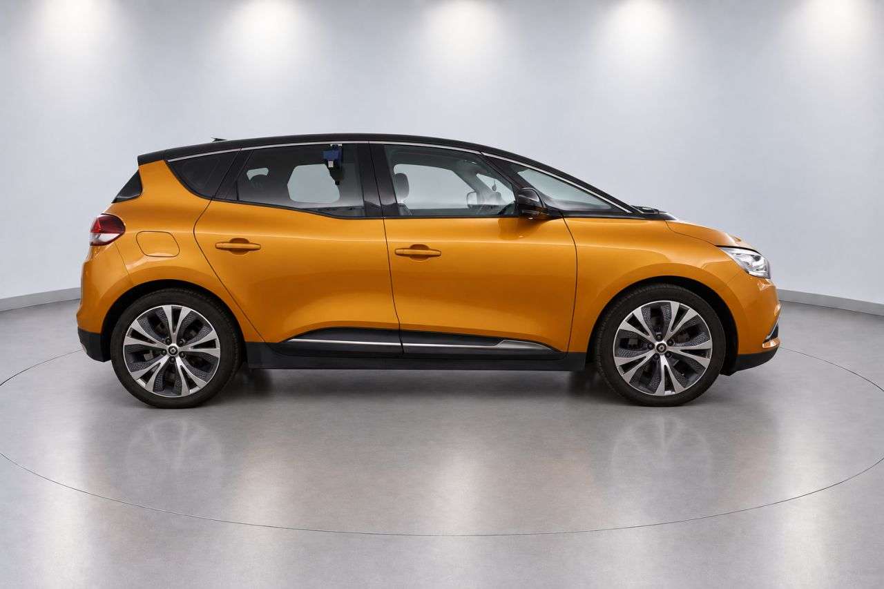 A 2018 RENAULT SCENIC 1.5 dCi Dynamique Nav MPV 5dr Diesel Manual Euro 6 (s/s) (110 ps) A 2018 RENAULT SCENIC 1.5 dCi Dynamique Nav MPV 5dr Diesel Manual Euro 6 (s/s) (110 ps)