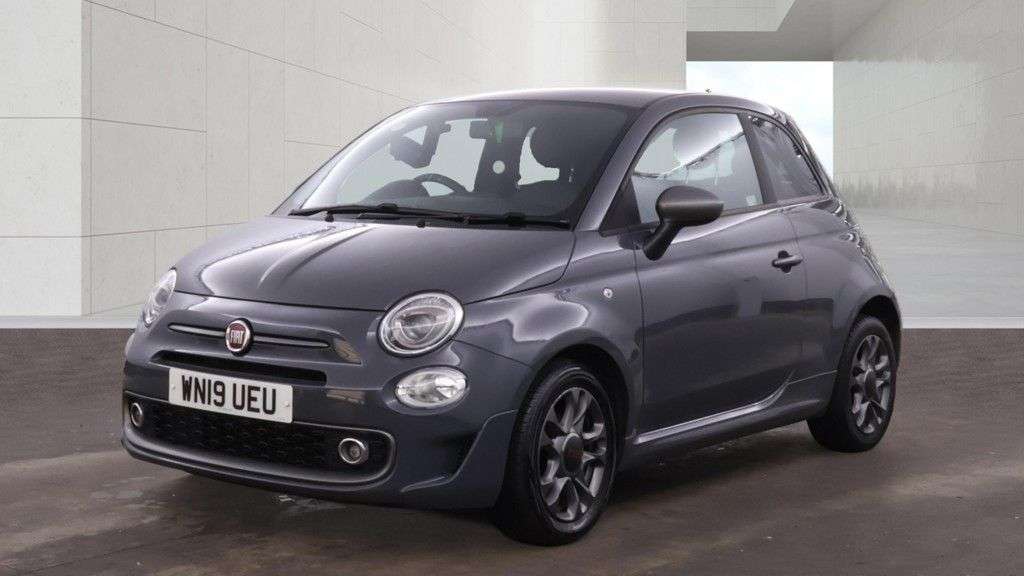 A 2019 FIAT 500 1.2 S Hatchback 3dr Petrol Manual Euro 6 (s/s) (69 bhp) A 2019 FIAT 500 1.2 S Hatchback 3dr Petrol Manual Euro 6 (s/s) (69 bhp)