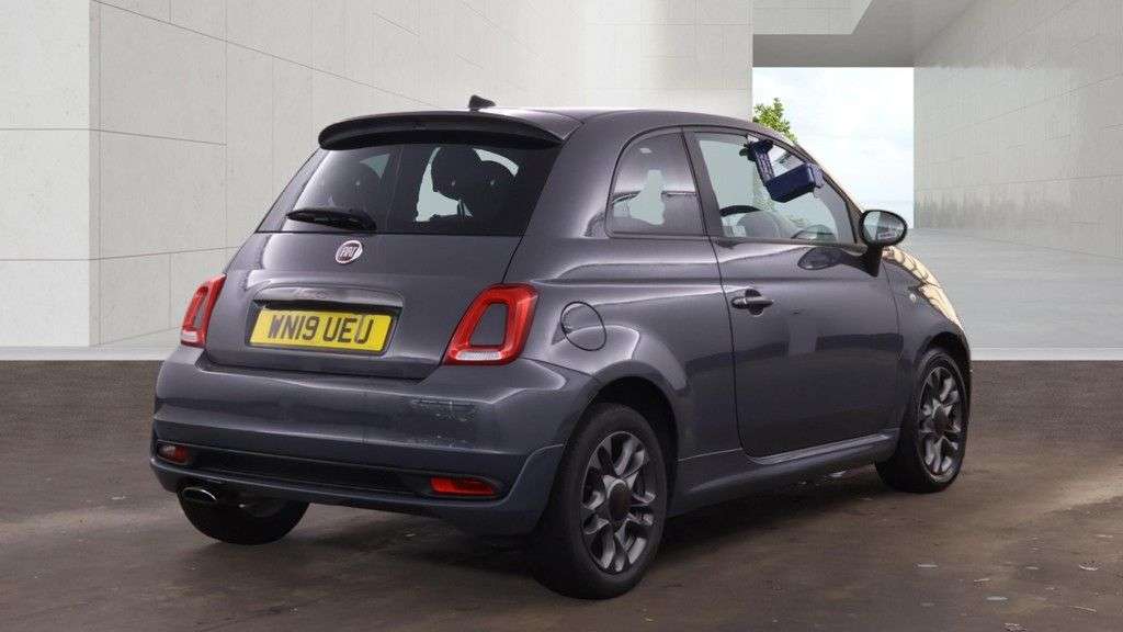 2019 FIAT 500 2019 FIAT 500