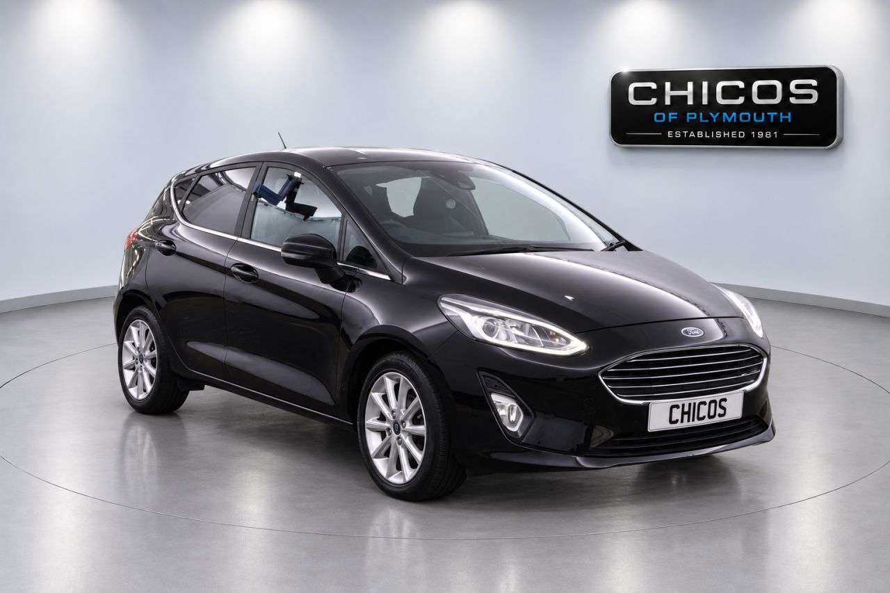 A 2018 FORD FIESTA 1.0T EcoBoost Titanium Hatchback 5dr Petrol Manual Euro 6 (s/s) (125 ps) A 2018 FORD FIESTA 1.0T EcoBoost Titanium Hatchback 5dr Petrol Manual Euro 6 (s/s) (125 ps)