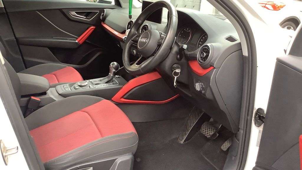 2018 AUDI Q2 2018 AUDI Q2